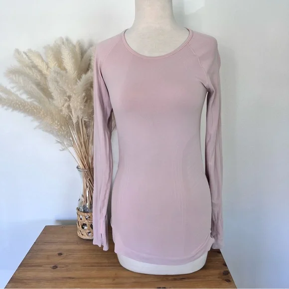 Athleta seamlessLight Pink Long Sleeve Top - Picture 1 of 6